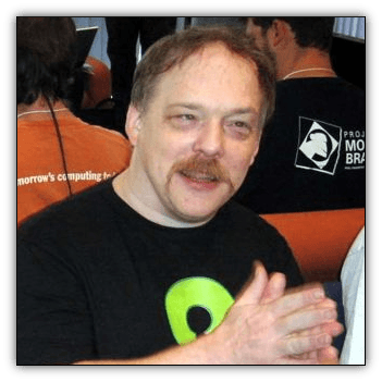 Cover image for Capire il successo del metodo di sviluppo OpenSource: dai punti Karma ai Thanks to